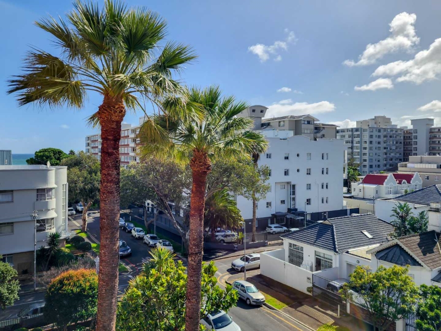 To Let 2 Bedroom Property for Rent in Sea Point Western Cape